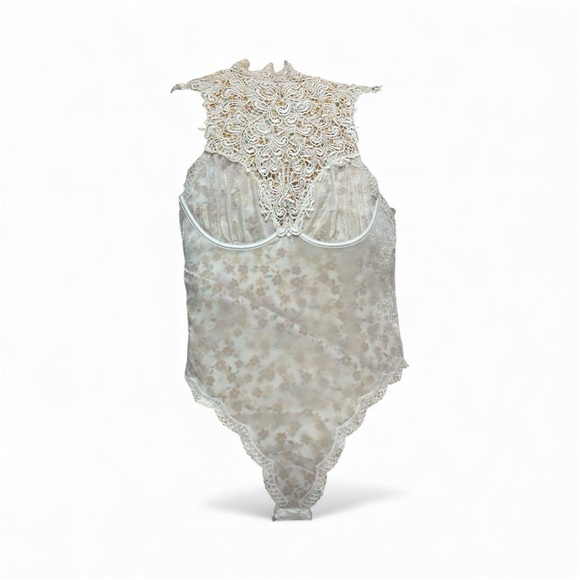 oh la la cheri Other - Kaviar Whisper White High Neck Lace Bodysuit NWOT